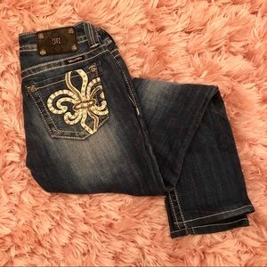 Fleur de Lis Miss Me Skinny Jeans